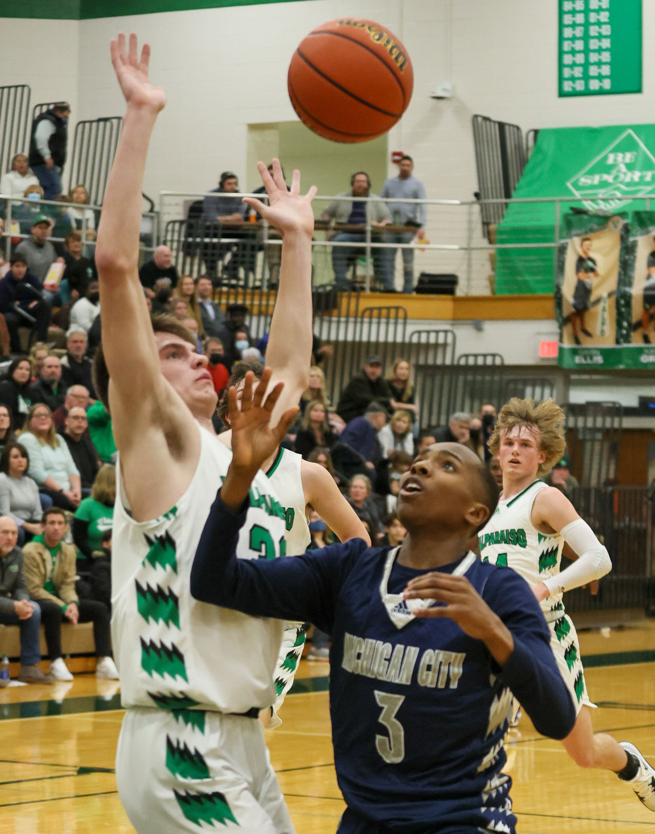 Michigan City visits Valparaiso in DAC play